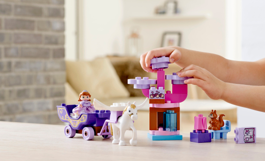 DUPLO Friends castle, horse and carriage